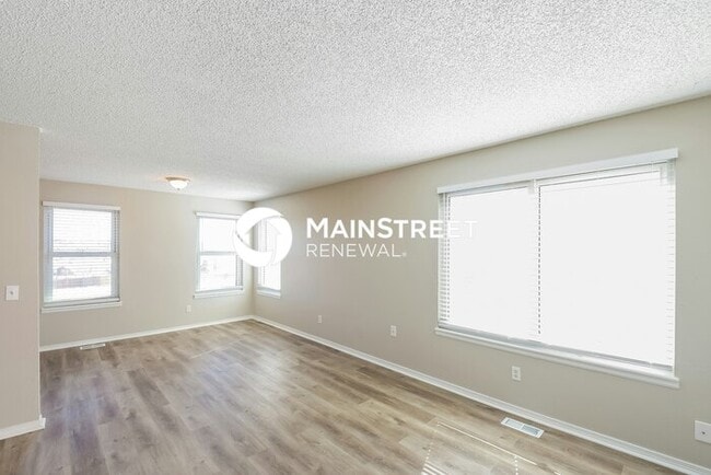 Foto del edificio - 5 Bedroom Pet-Friendly Home in AURORA, CO ...