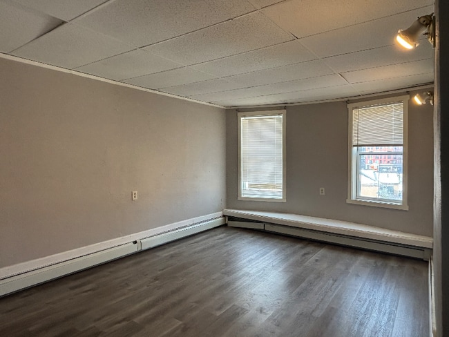 Building Photo - 9-11 Kelley Sq