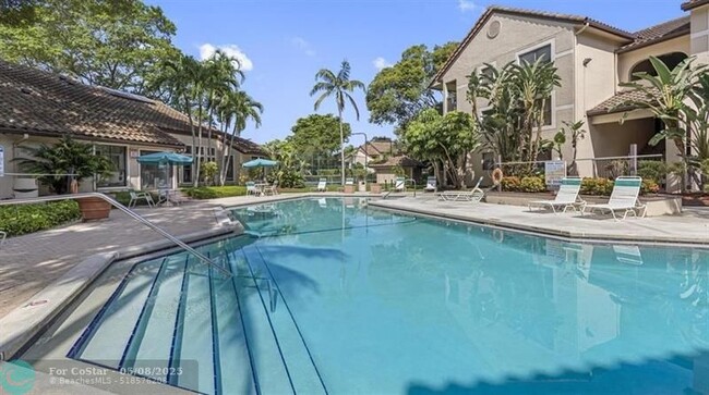 Foto del edificio - 4341 W McNab Rd