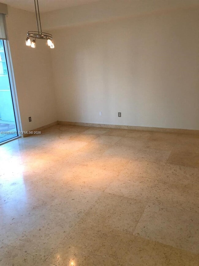 Building Photo - 31 SE 5th St