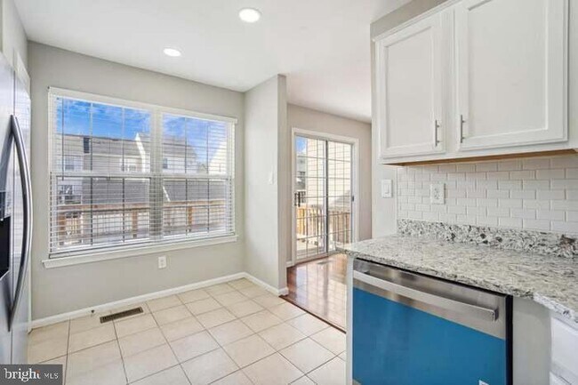 Foto del edificio - 22989 Whitehall Terrace