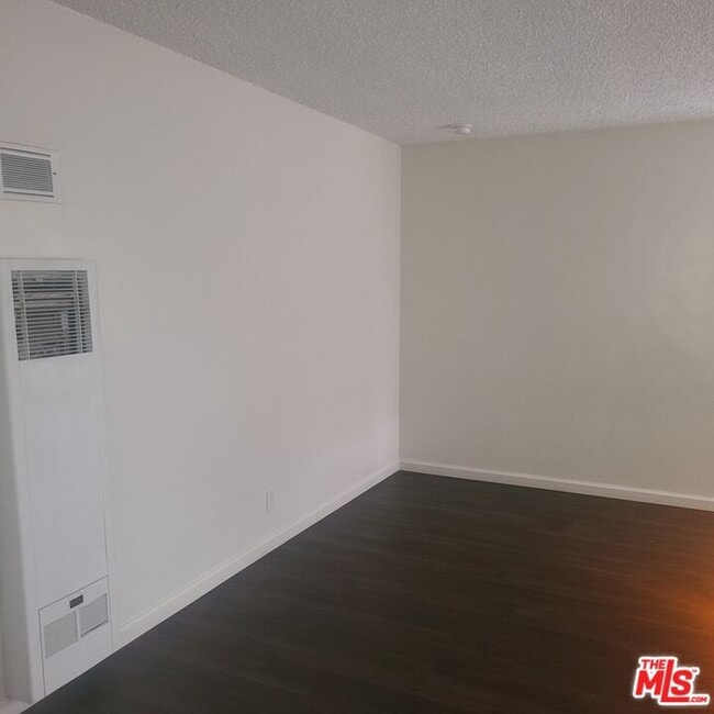 Foto del edificio - 2508 W El Segundo Blvd