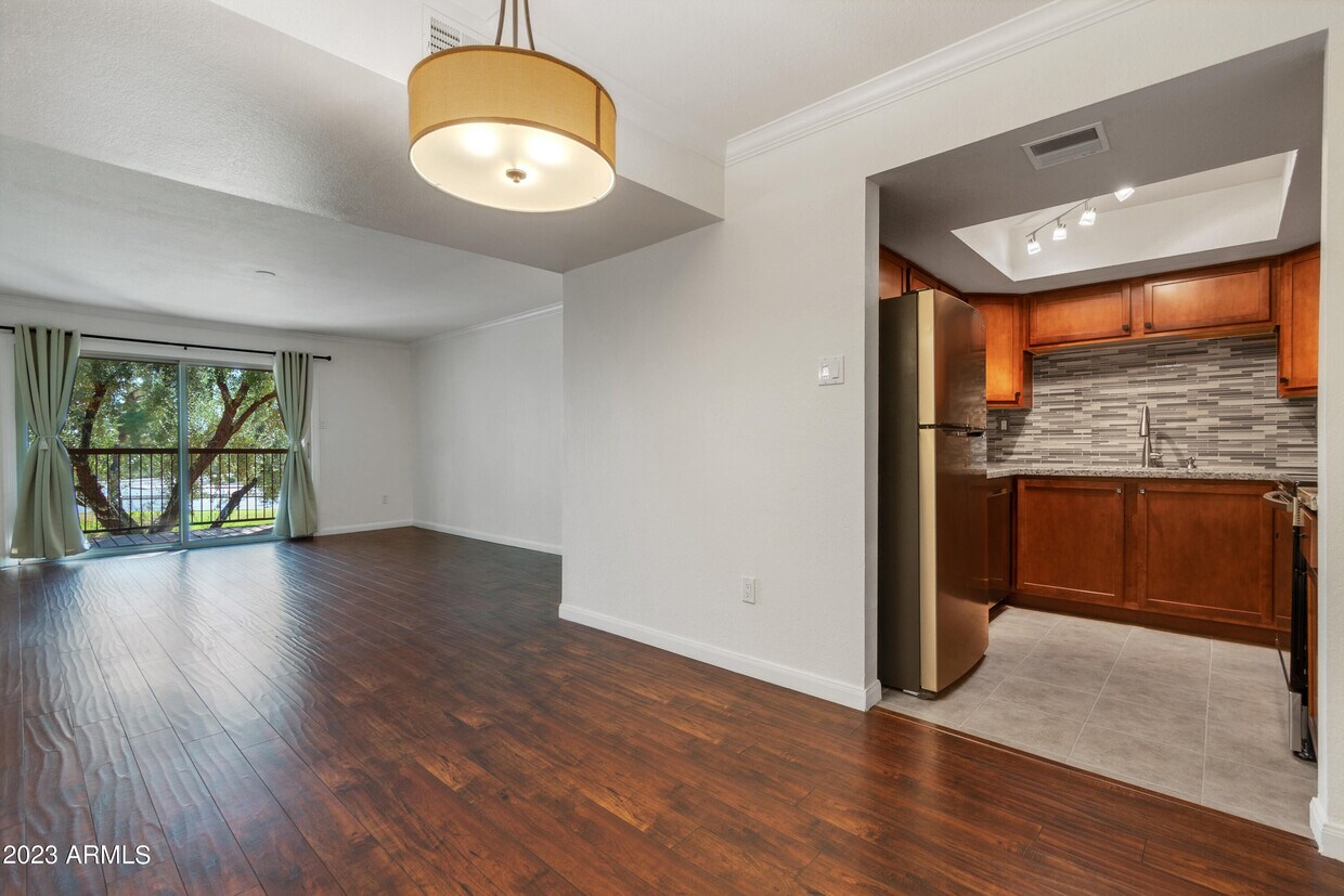 8250 Arabian Trail Unit 201, Scottsdale, AZ 85258 Room for Rent in