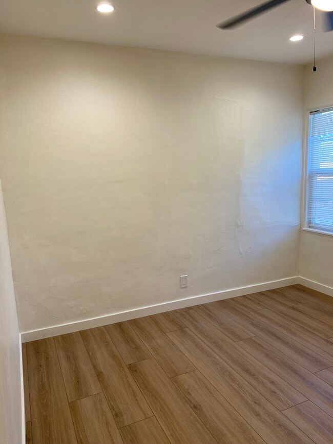 Foto del edificio - 11844 S Esplanade St
