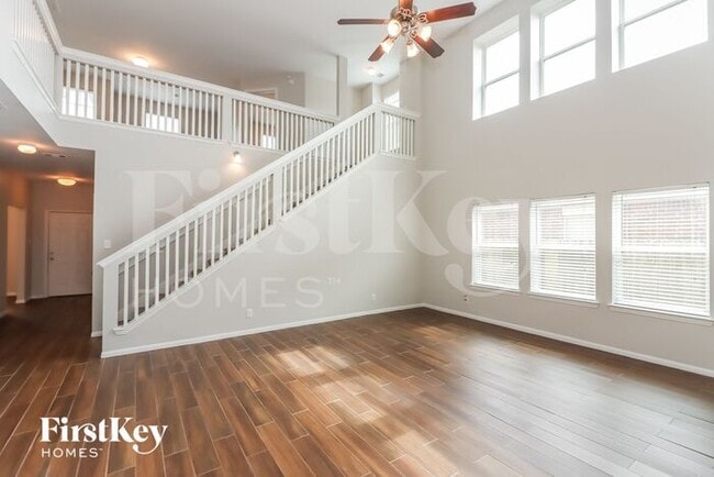 Building Photo - 41 Garden Grove Dr
