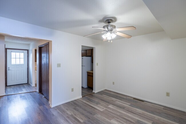 Foto del edificio - 1205 Crook Ave