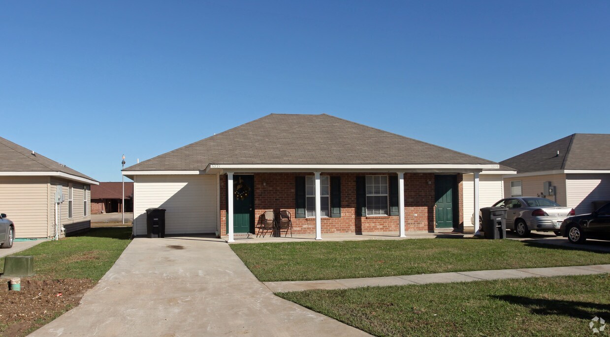 Foto del edificio - Villa Ashley Homes
