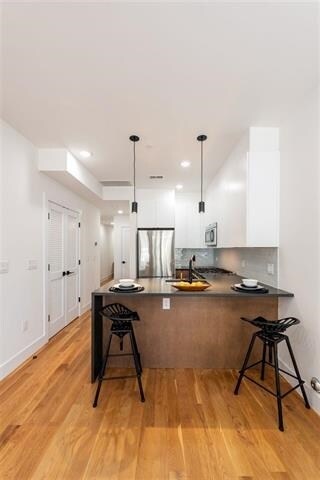 Foto del edificio - 827 Pavonia Ave