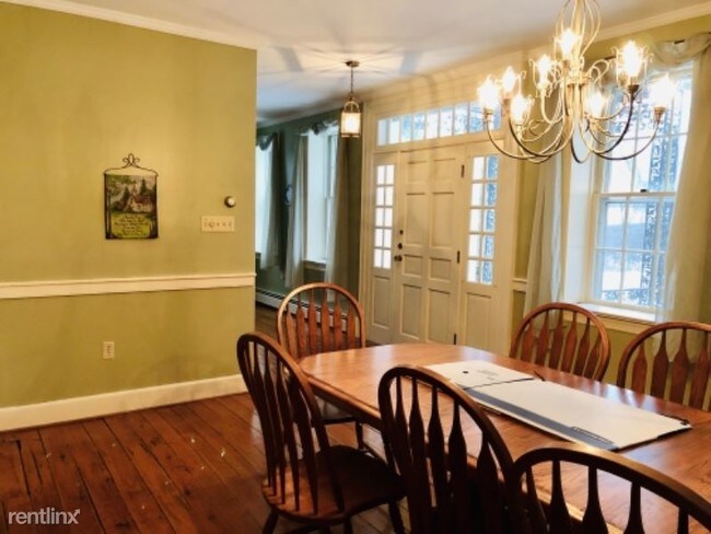Foto del edificio - 5 br, 2 bath House - 1310 Quaker Valley Rd