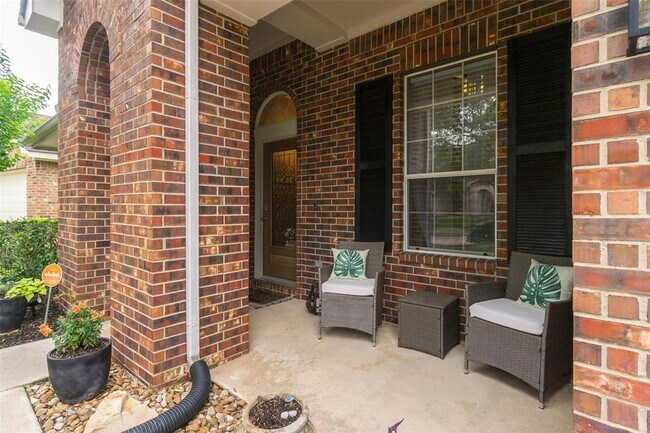 Building Photo - 627 Castle Cove Ln