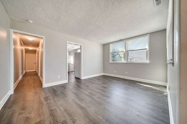 Photo - 1010 Carolyn Ave Apartment