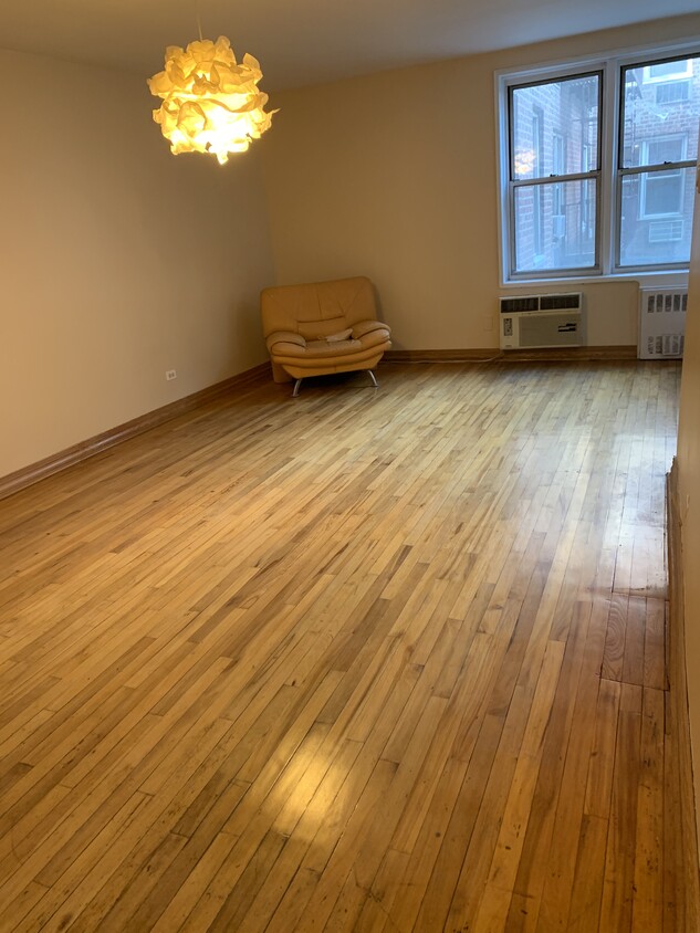Foto principal - 2665 Homecrest Ave