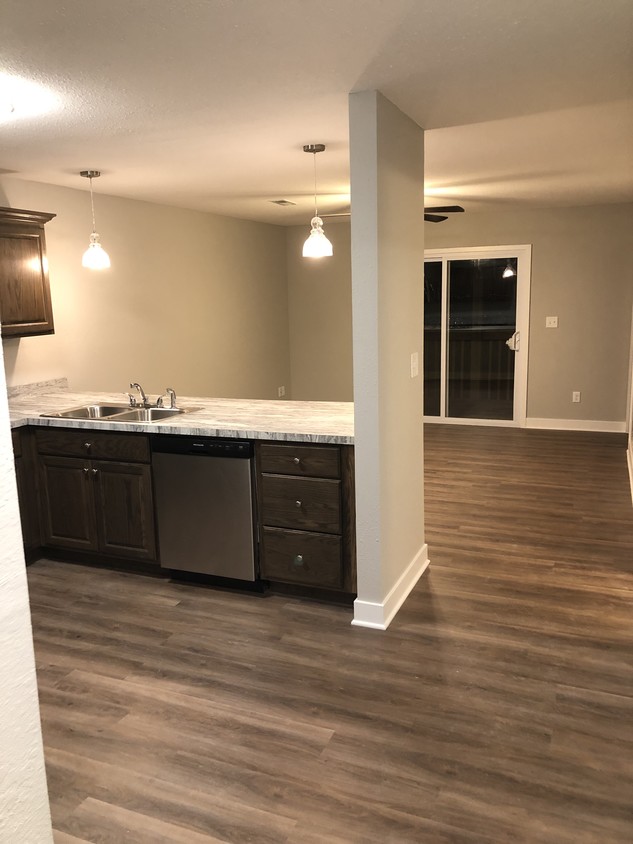 Foto principal - 1098 Mace Rd
