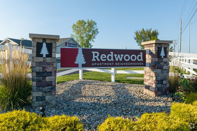 Building Photo - Redwood Fort Wayne Maplecrest Road