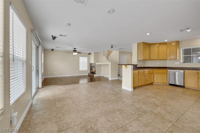 Building Photo - 2312 Cockatiel Dr