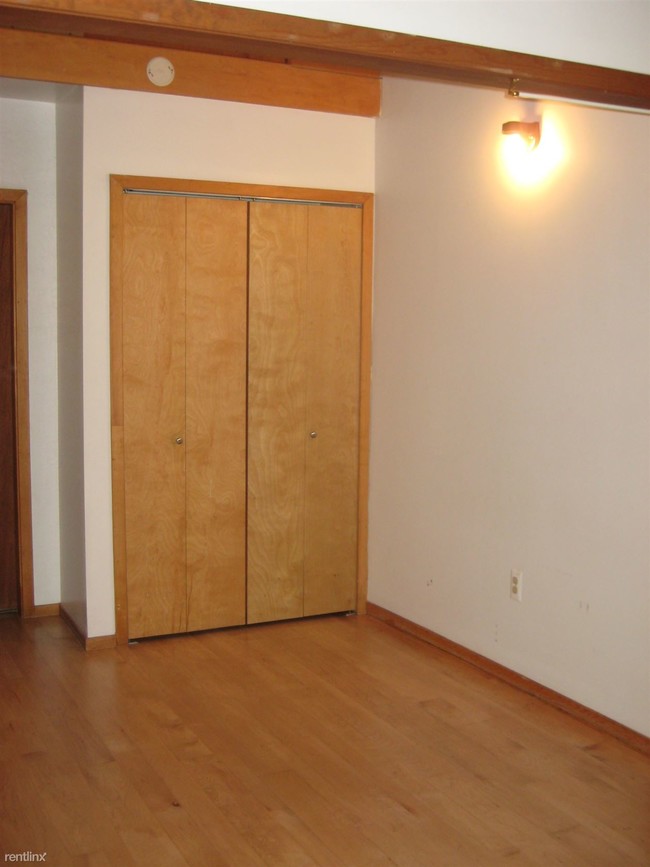 Building Photo - 1 br, 1 bath House - 2170 S Zeeb Rd