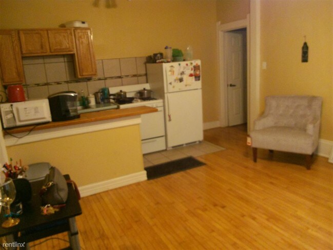 Foto del edificio - 2 br, 1 bath Duplex - 1628 E Belleview Pl ...