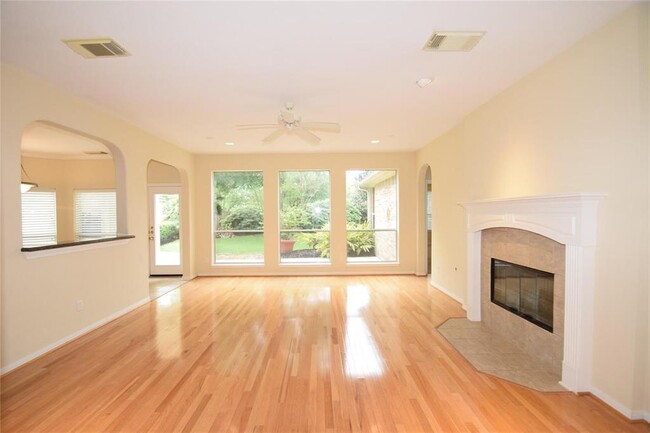 Building Photo - 5011 Quiet Falls Ct