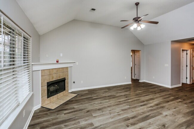Building Photo - 7140 Grapetree Trail