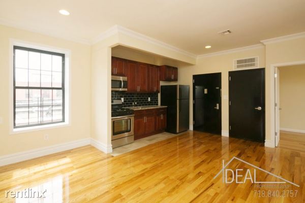 Building Photo - 538 Hegeman Ave