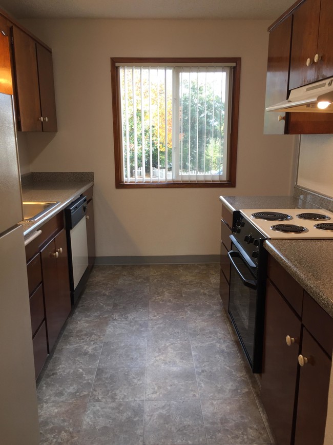 Kitchen - Tabor East Apartments