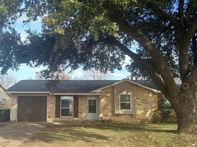 Building Photo - 1501 Hawthorne Ln