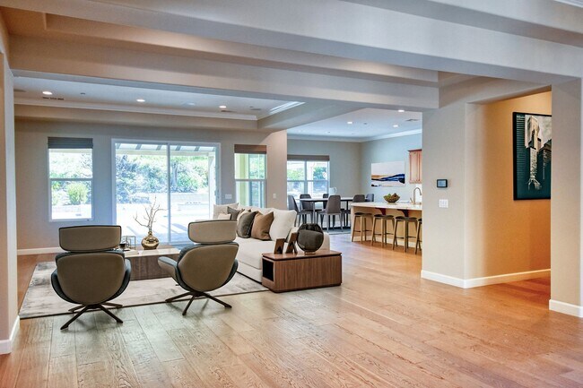 Foto del edificio - 5 Bedroom Resort-Style Estate with Pool, Spa & RV Parking