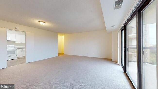 Foto del edificio - 307 Yoakum Pkwy