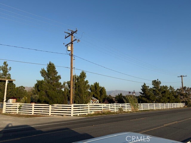 Foto del edificio - 16100 Navajo Rd