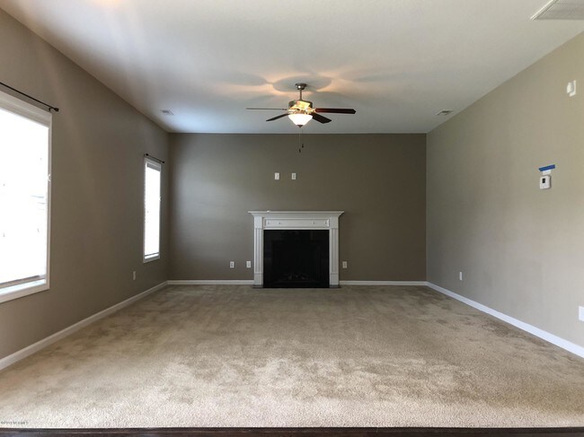 Building Photo - 703 Appling Ct