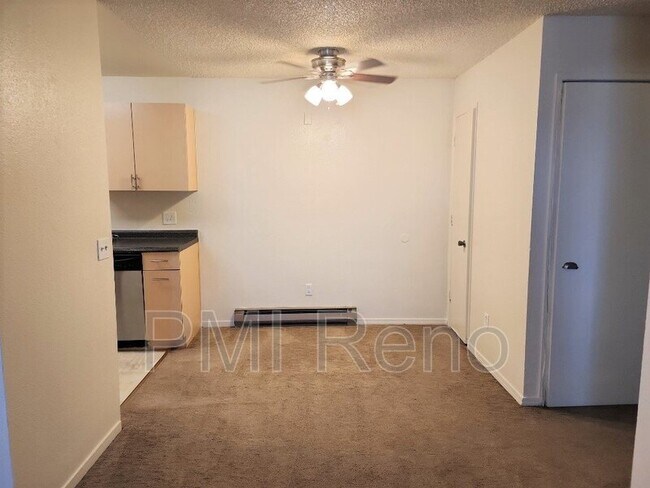 Foto del edificio - 2100 Highview Ct