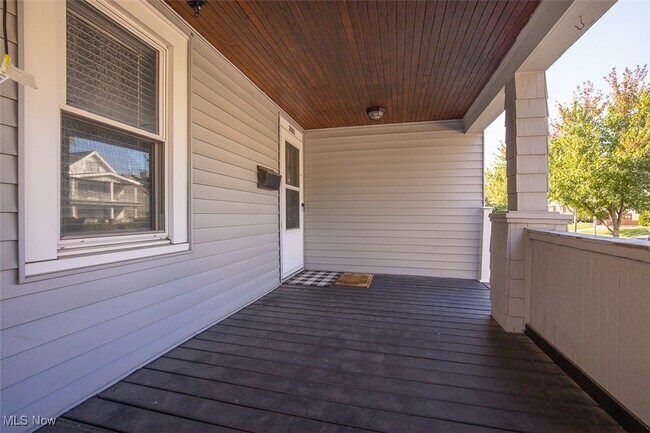 Building Photo - 2083 Chesterland Ave