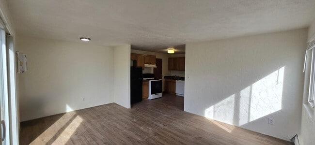 Photo - APTS in Everett, Malden, Chelsea & Boston