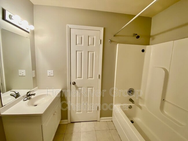 Building Photo - 505 Bruning Ln