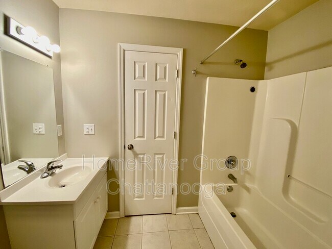 Foto del edificio - 505 Bruning Ln