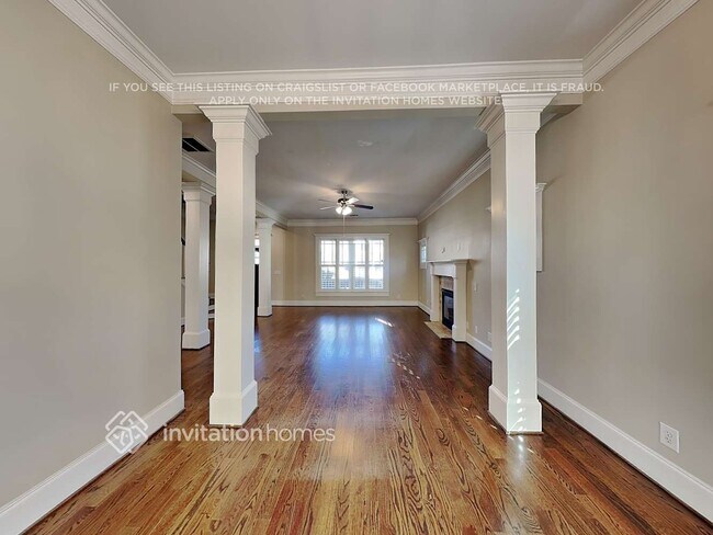 Foto del edificio - 2350 Bouldercliff Way SE