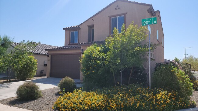 Foto del edificio - Closer to Goodyear than Buckeye! Gorgeous house!