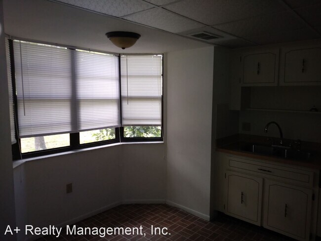 Foto del edificio - 2 br, 2 bath House - 8120 Pagoda Dr.