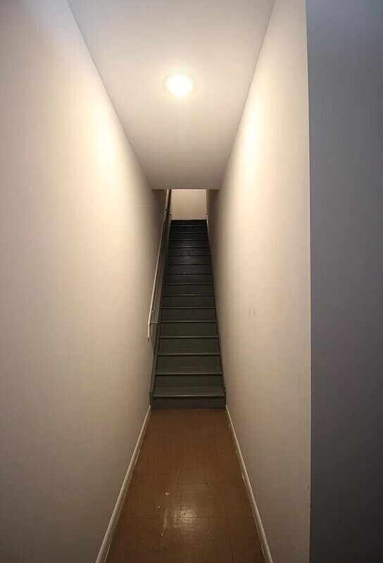 Foto del edificio - 883 N 42nd St