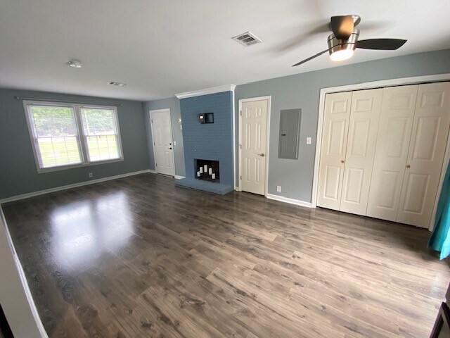 Foto del edificio - 2439 Bellevue Manor Dr