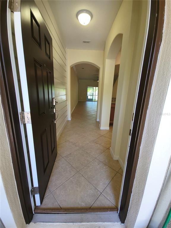 Foto del edificio - 31251 Claridge Pl