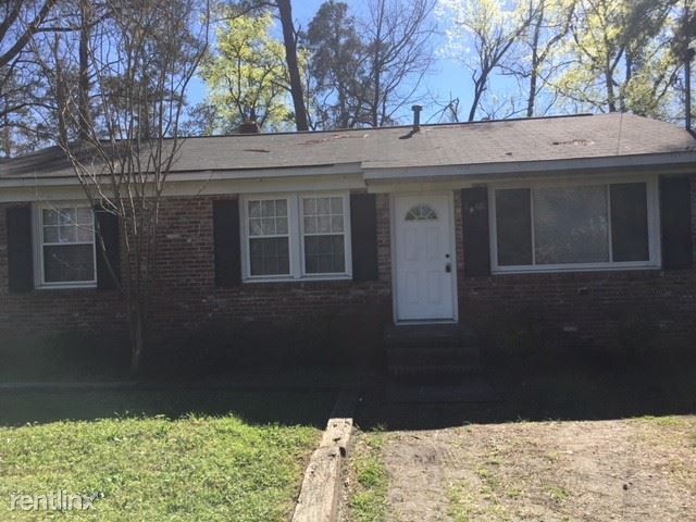 Primary Photo - 3 br, 1 bath House - 7 Lake Shore Loop