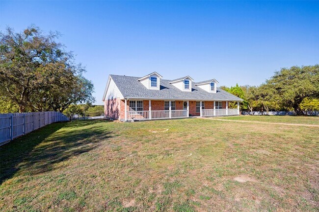 Building Photo - 201 Gail Dr