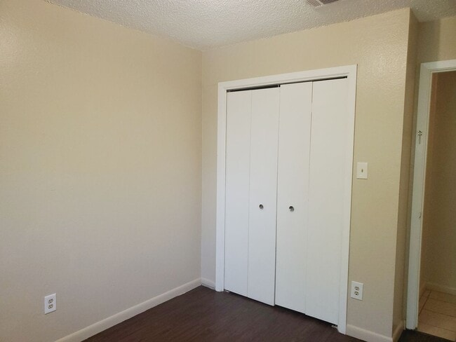 Building Photo - 1708.1710 Rawhide Loop