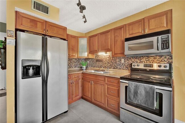 Foto del edificio - 9311 SW 4th St