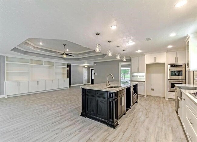 Foto del edificio - 3318 N Braeswood Blvd