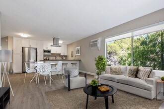 Interior Photo - eight70