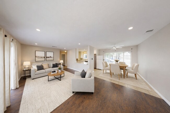 Foto del edificio - 5BD/2BA, Easy Walk to Campus!! (Lease out, pending signatures. Check back in a few days!)