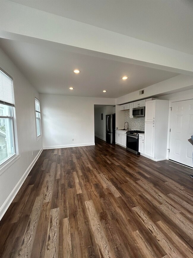 Foto del edificio - 799 Kearney Ave