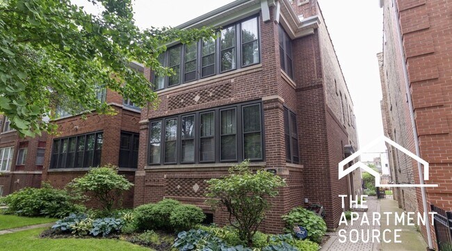 Foto del edificio - 2549 W Wilson Ave